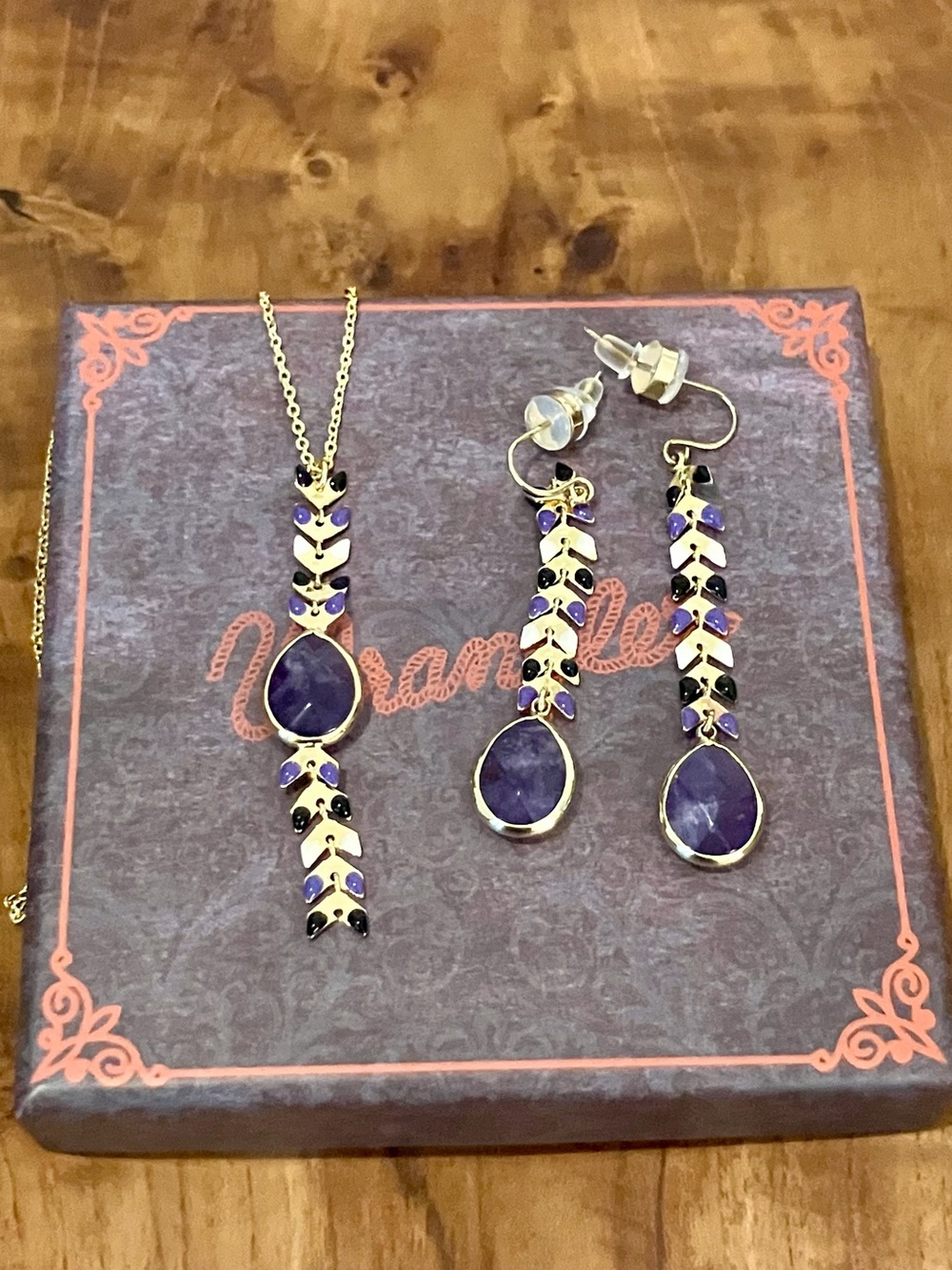Wrangler Purple Stone Gold Tone Necklace & Dangle Earrings Set gift set western